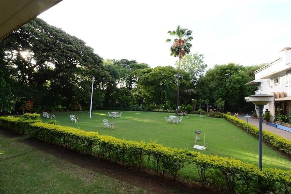 Hotel Sunderban Resort & Spa Pune Exterior photo